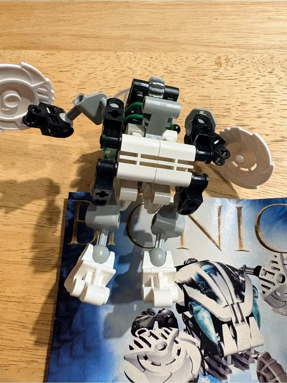 LEGO BIONICLE Kohrak 8565 (2002) – Vintage Figure